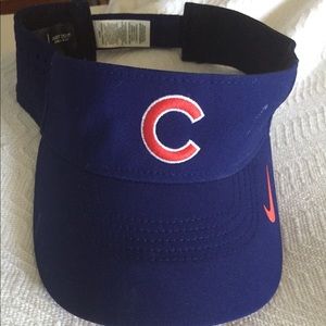 Chicago Cubs Nike visor